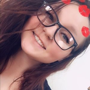 Meet your Posher, Hailee